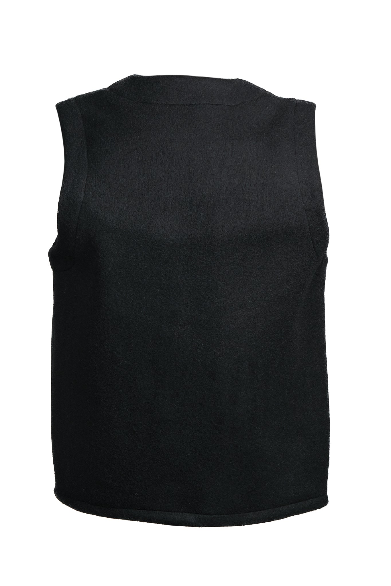 The Blackvest©